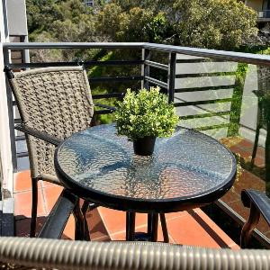 CBD Edge 1BR on Mounts Bay Road