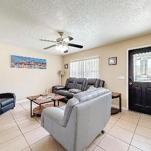 2737 Bel Aire Circle