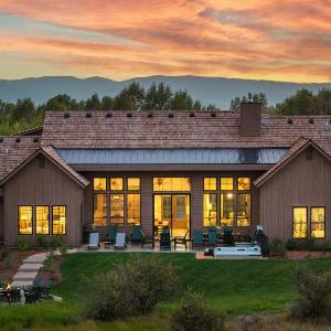 Basecamp Stays - Lux Teton Lodge Privacy & Hot Tub