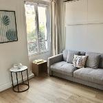 Bright studio apartment in Montmartre Paris 