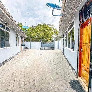 The Dar es Salaam Stay Nyumbani -1BR Urban Retreat