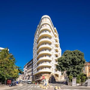 4-Bedroom City Apartment Anna - Happy Rentals