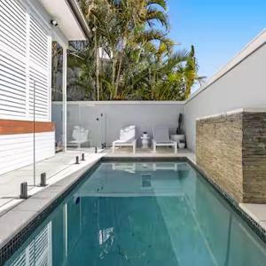 Villa Luxe Miami Heated Pool 5 min walk to beach