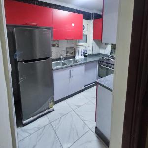 الاسكندريه المندره خطوات من الشاطئ ثاني نمره من الشاطيء تري البحر بوضوح من الجانب