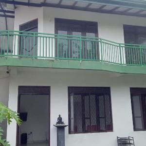 Jana Villa