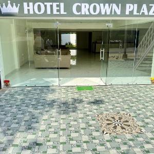 Hotel Crown Plaza