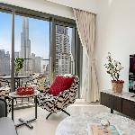 Iconic Burj and Fountain View 2BR Downtown Dubai 