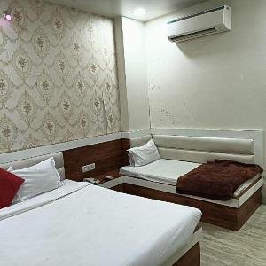 Hotel Panchsheel Plaza