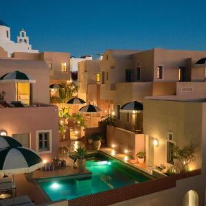 Terra Verde Oia by K&K