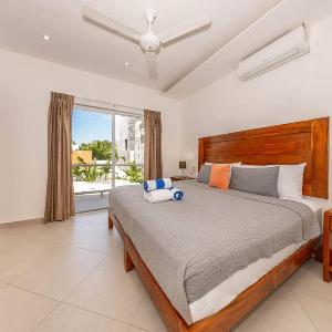 Casa Kinam Chic 4BR Villa w Pool in La Veleta