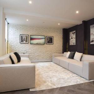 Fancy Staying in a Prison? Sleeps7 2Bath w/parking