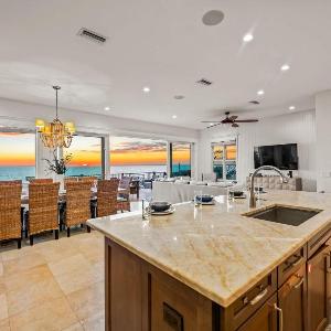 Beach Side Paradise - Luxury Home on the Beach