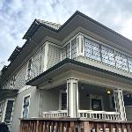 376 Eugene Guest Rooms