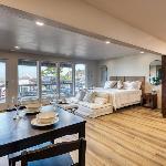 Bay Suites Studio A Modern Coastal Escape in the Heart of Depoe Bay Oregon