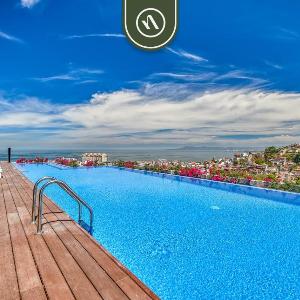 New 2BR Condo in Zona Romantica - Rooftop Pool