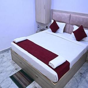 FabHotel Yatri Nivas - Nr. Assi Ghat