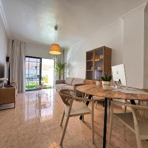 Apartamento Luminoso Con Terraza