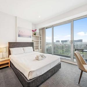 Vision Studio Apartment – Square View & Parking