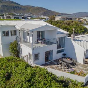Elaine's Onrus Ocean View Pet Friendly
