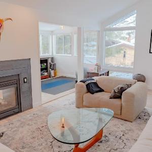 Cottonwood Canyons Basecamp - Ski Bike Sauna & Hot Tub Retreat