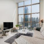Scenic - Contemporary - Marina Getaway 