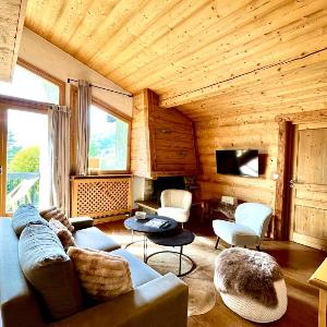 Charming Alpine Apartment in Megève Mountain View