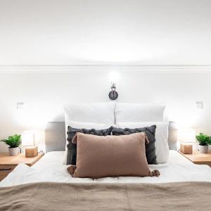 Central - NEW - Comfy Home