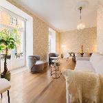 Elegant Lisbon Stay Vintage Charm-Modern Comfort Lisbon