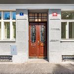 Prague Days - One-Bedroom Apartment with Netflix in Holešovice
