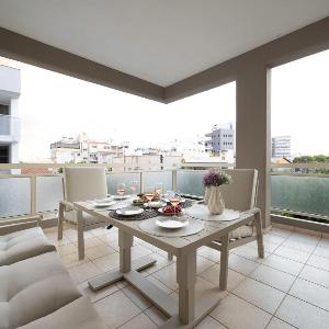 Lena Court - Spacious 3bdr City Views