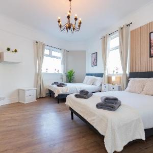 Open Mind Property - 4BR 17 Guests & Free Parking