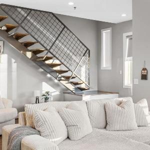 NEW Elegant Downtown Escape with Modern Comforts