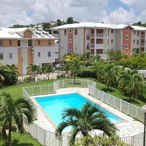 Studio charmant aux Trois-Îlets avec vue mer