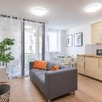Central - NEW - Quiet - Balcony