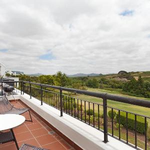 Winelands Golf Lodges 9