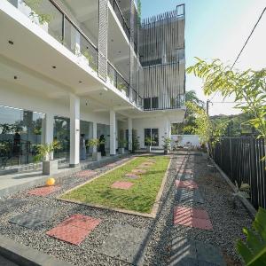 Trinco Diyash Beach Hotel