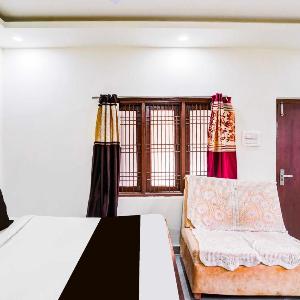 Townhouse Emerald Mall Lucknow