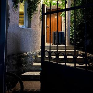 Brodsky's Cat Art Hostel
