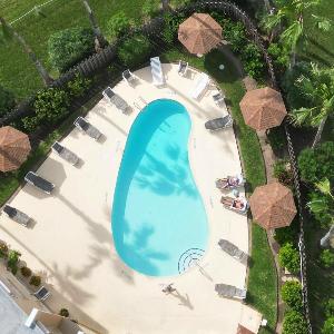 Cozy Family Retreat Steps to Beach Pool Hot apts