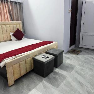 ROYAL STAY NEAR assi ghat
