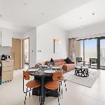 VayK - Stylish 1BR in Iconic Downtown Location 