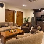 Warmwood Designer 2BHK- Rooftop pool Self checkin