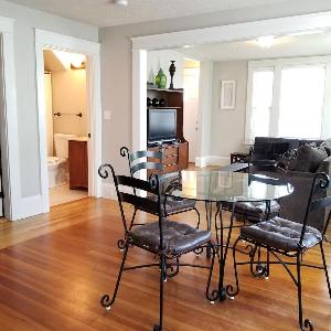 Bright Front Facing Unit - Private Front Farmers Porch