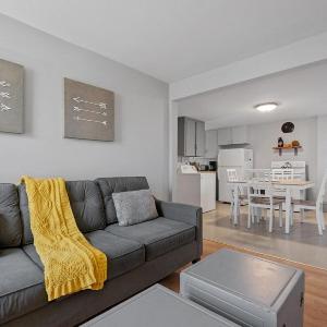 Bright Modern Open Layout 2nd Flr Short to MidTerm