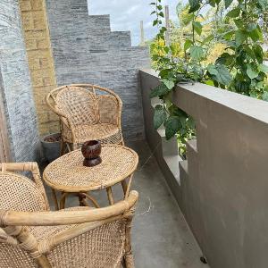 Olaia Apartments and Cafe