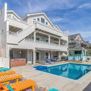 Still Salty - Nags Head MP 11 Oceanfront Ocean View Pool Tiki Bar Hot Tub Pets OK Flex Stays
