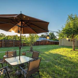 Charming Pet Friendly 2BR Retreat