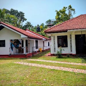 Canopy villas