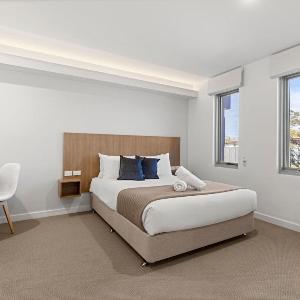 Modern Queen Studio - 6 Min Walk to Callala Beach