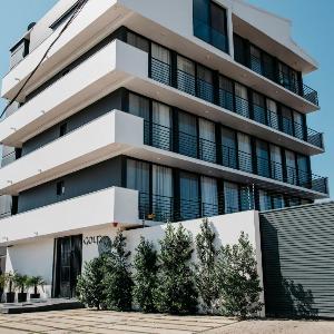 Golf View Apartments